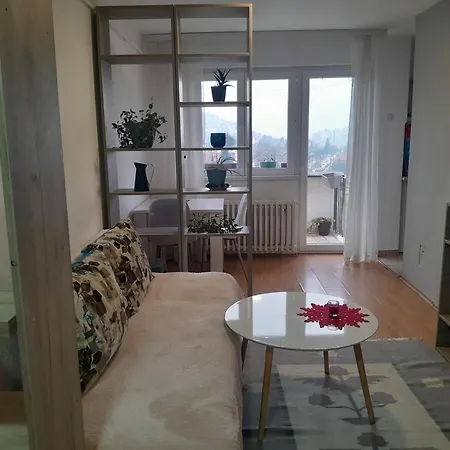 Location With Balcony And The View Апартаменты